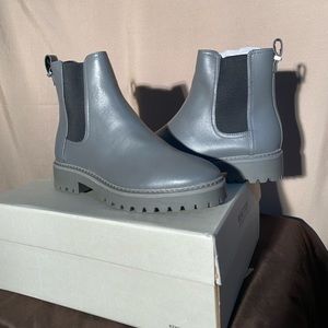 Salt Lug Sole Chelsea Boot 9 Medium